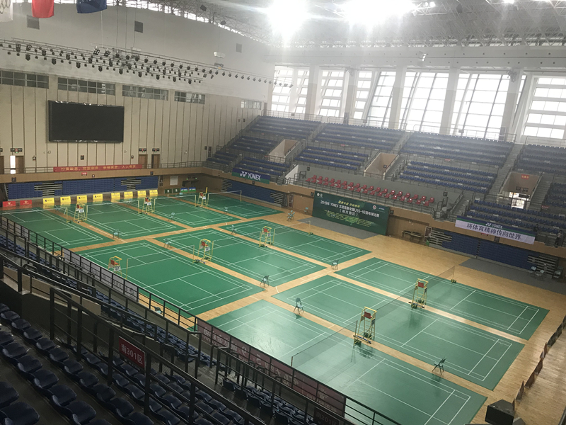 羽毛球場